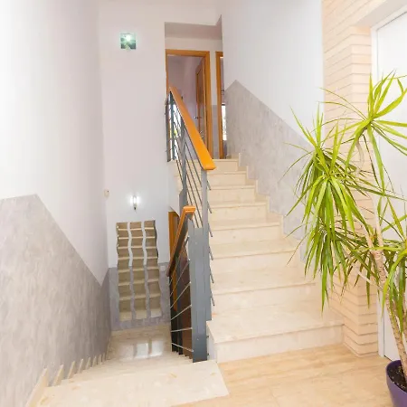 Nova By Interhome بيت للعطل سيجور دي كالافيل